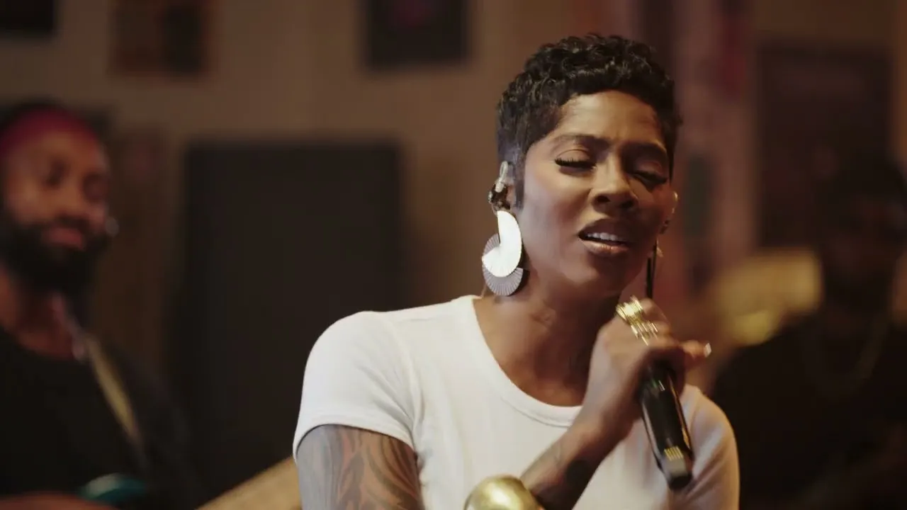 Pheelz Pheelz Rii Im Ok Ft Tiwa Savage